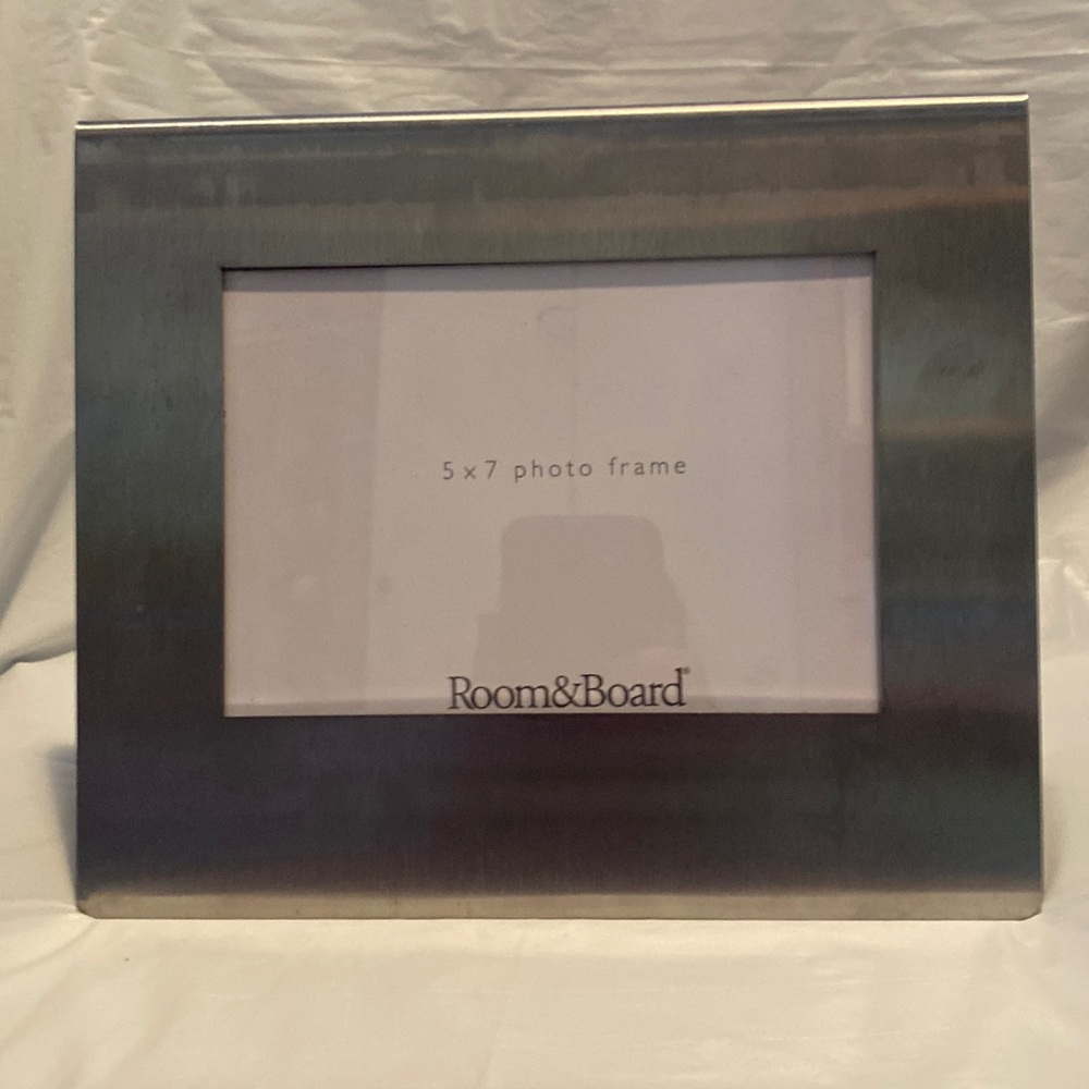 🖼️ Room&Board Bend picture frame